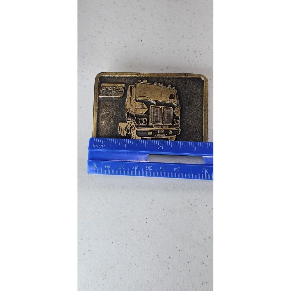 Vintage Road Commander 2 Semi Truck Belt Buckle Brass Tone International